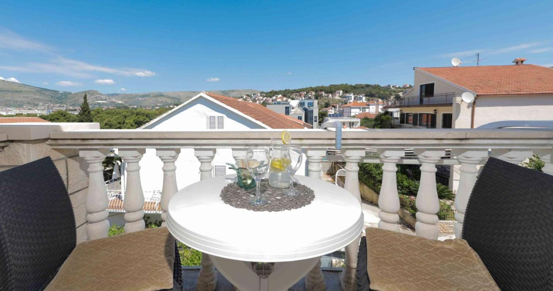 Apartments Lovric تروغير المظهر الخارجي الصورة
