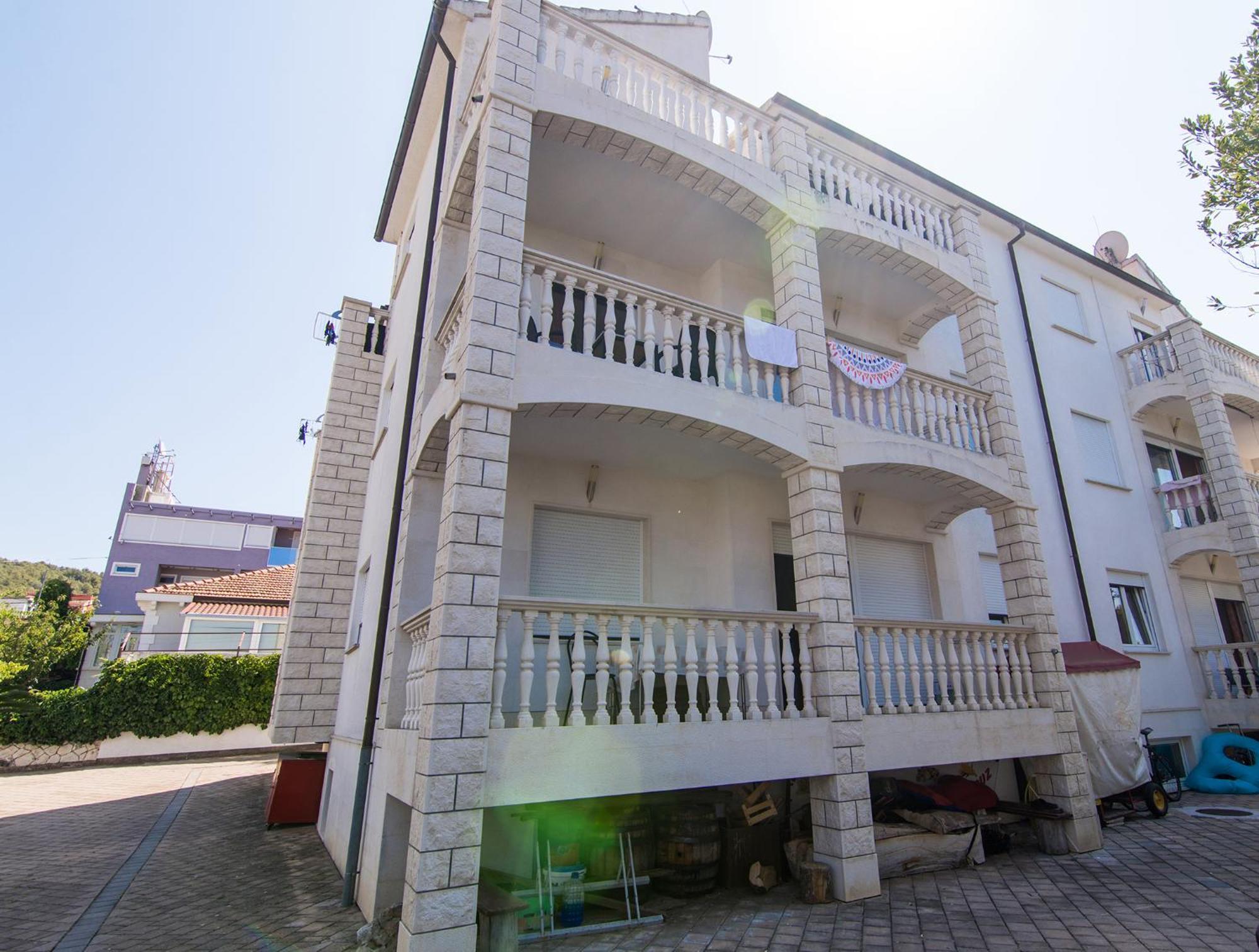 Apartments Lovric تروغير المظهر الخارجي الصورة